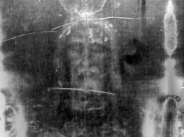 Shroud of Turin to go on rare display for Easter