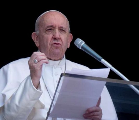 Pope Francis pleads with Catholics not to gossip