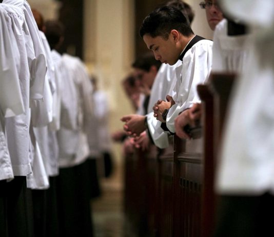 Top canonist warns against dangers of social media for priests