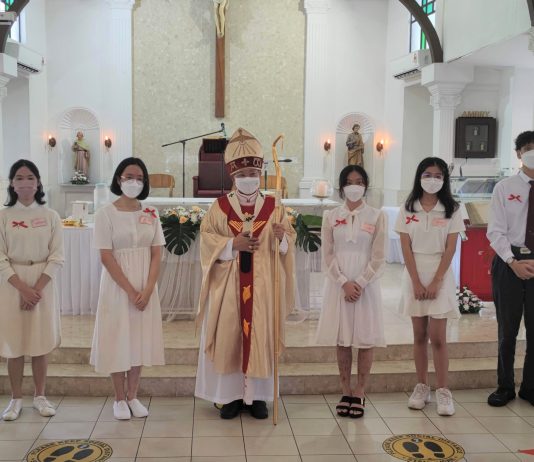 Confirmands told to submit to guidance of the Holy Spirit