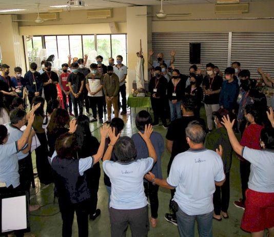 Seminar participants experience the power of God’s love