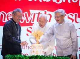 Sambutan Jubli Emas: Malam kesyukuaran yang tidak dapat dilupakan bagi dua Uskup Agung Emeritus, Peter Chung dan John Ha