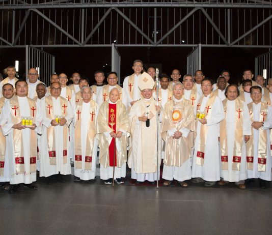 Krisma menguduskan semua orang yang menerimanya