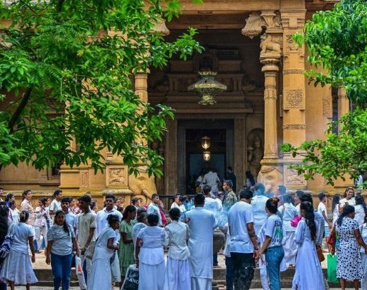 Christians and Buddhists must walk together ‘for the sake of peace’