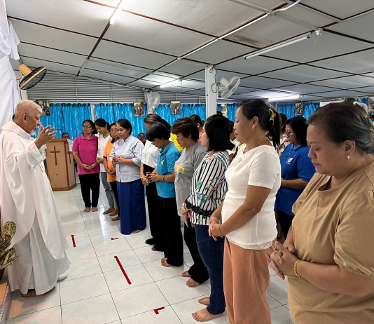 Sambutan Hari Ibu di Gereja Katolik St Ignatius, Saratok