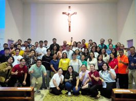 Kebaktian Puji dan Sembah sempena Jerayawara KAYD 2024 diadakan di Paroki Our Lady Queen of Peace, Sri Aman