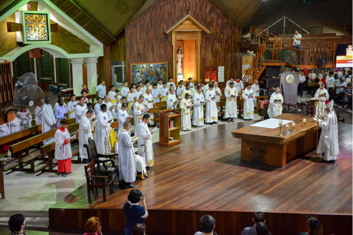 chrism mass sibu 1