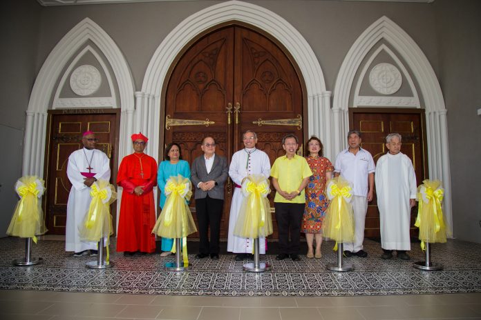 ribbon cutting