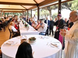 Pope at lunch with the poor: We are God’s most beautiful creation