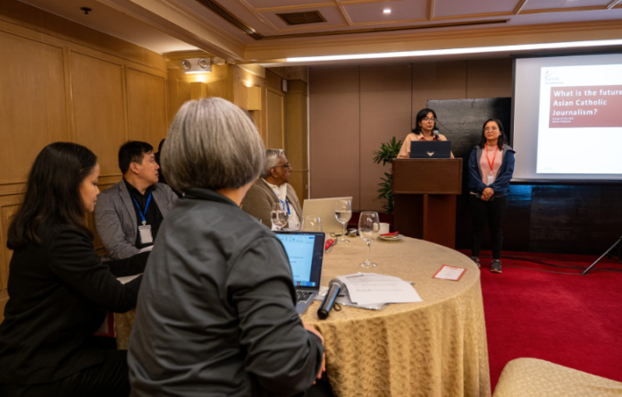 Ms. Sandra Ann Inbaraj and Ms. Amanda Mah Siew Lian of The Herald Malaysia present during the SIGNIS Asia Editors’ Roundtable 2.0 in Manila. Photo by Mark Saludes