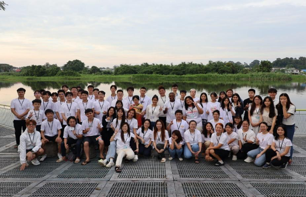 古晉聖三堂青年團舉辦《你最珍貴》身體神學生活營