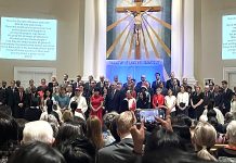 Heads of diplomatic missions in Singapore commit to work for peace at choral concert