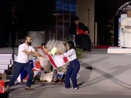 Pope to young people: There is still time to dream, plan, and do good