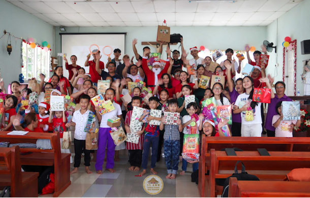 All the children happily received their gifts.
