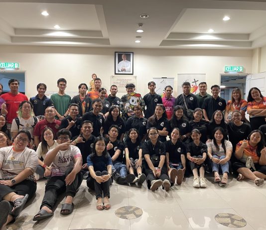 Dari Sintang ke Kuching: Persahabatan iman merentas sempadan