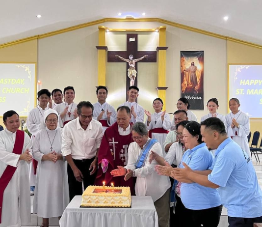 Sambutan Ulang Tahunke-67 Gereja Katolik St Mark Stass, Bau