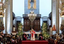 Pope in Canary Islands: Remain united through the Cross and the Eucharist