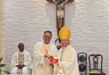 Gereja Holy Trinity Sambut Hari Raya Paroki, Ulang Tahunke-50 Keuskupan Agung Kuching