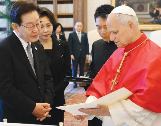 President sees hope in WYD Seoul 2027