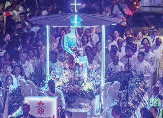Shrine of Harmony welcomes 100,000 pilgrims