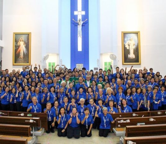 Servant Communities Emmaus renews pledge to Love and Serve at Covenanting Ceremony