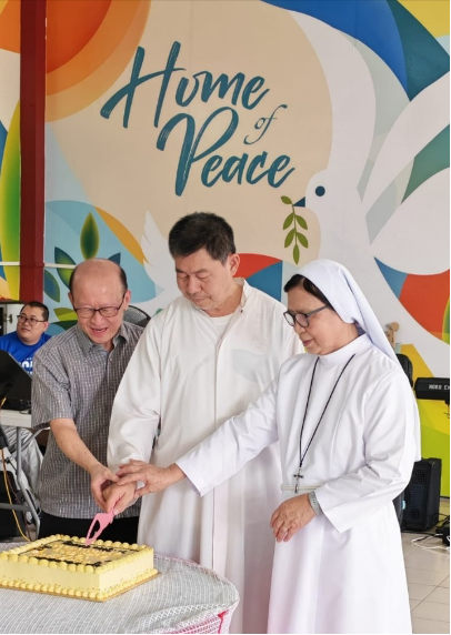 Home of Peace bids farewell to Fr John Chong